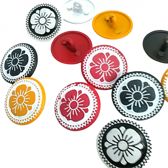 Çocuk Giyim Hırka Mont Renkli Mineli Papatya Desenli Düğme 15 mm - 24 boy E 114 MN