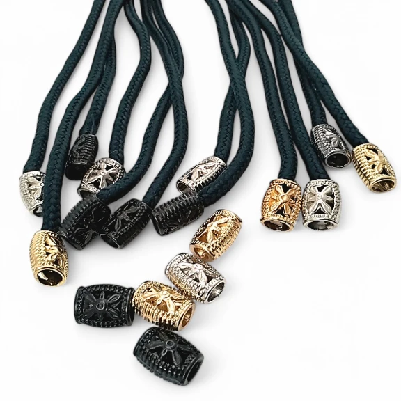 Metal Bağ Ucu 5 mm Kordon Girişli Çiçek Desenli Ve Estetik Tasarımlı E 1319