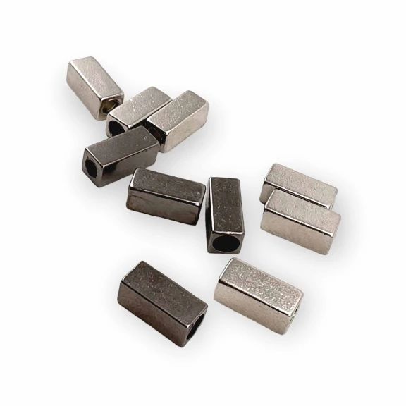 Bağucu Dikdörtgen Şekil  6 x 14 mm Giriş 4 mm E 1694