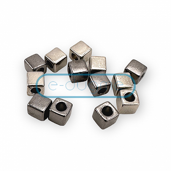 Tie end Cube Shape 5 x 5 mm Inlet 2.5 mm Cord End E 1804
