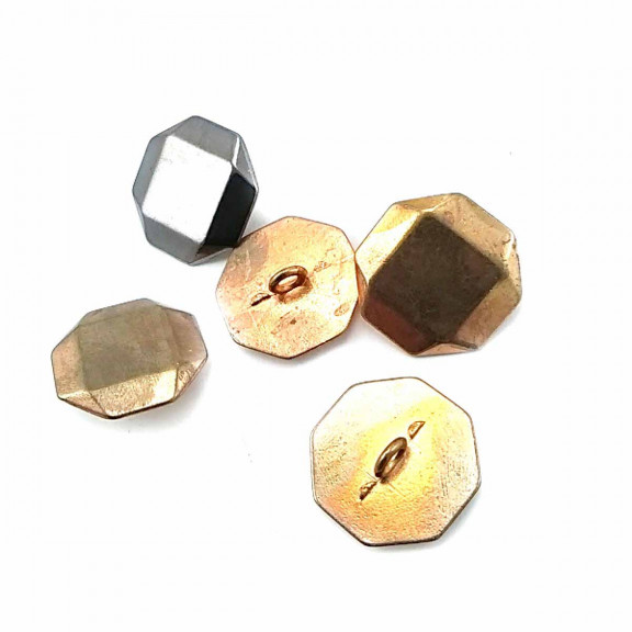 21 mm - 32 L Length Shank Button Octagonal Design D 0001