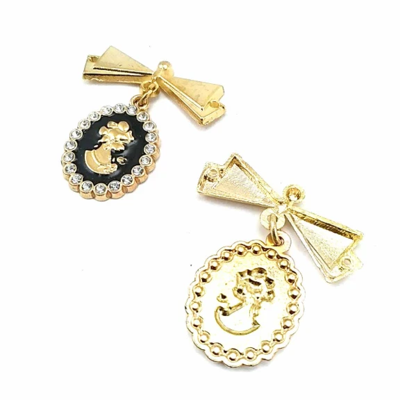 Bayan Yüzü Altın Renk Madalya Tipi Broş BRS0003