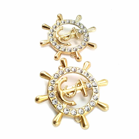 Dümen Şekil, Çapa Logolu Altın Renk Metal Broş BRS0019