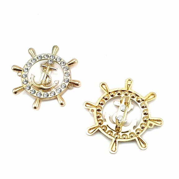 Dümen Şekil, Çapa Logolu Altın Renk Metal Broş BRS0019