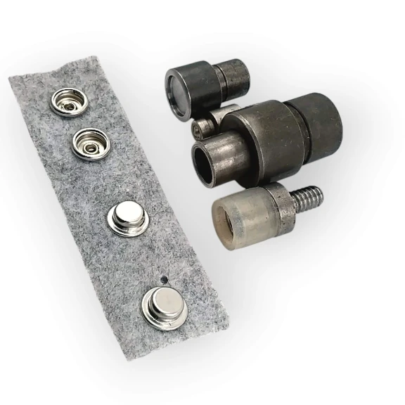 Çıt çıt Düğme Montaj Kalıbı İtalyan Stil Deluxe 1200 Serisi KLP01200DLX