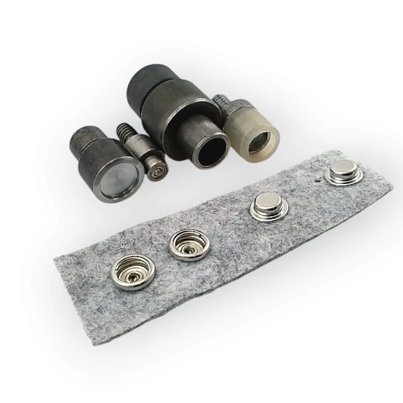 Çıt çıt Düğme Montaj Kalıbı İtalyan Stil Deluxe 1200 Serisi KLP01200DLX