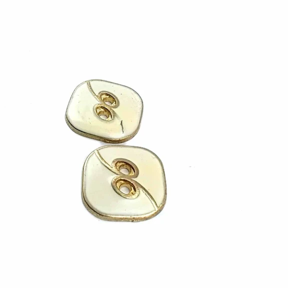 Kare Mineli İki Delikli Düğme 23 mm - 35 Boy D 0022