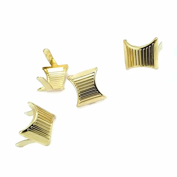 17 x 17.50  mm Çizgili Metal Fiyonk F0002