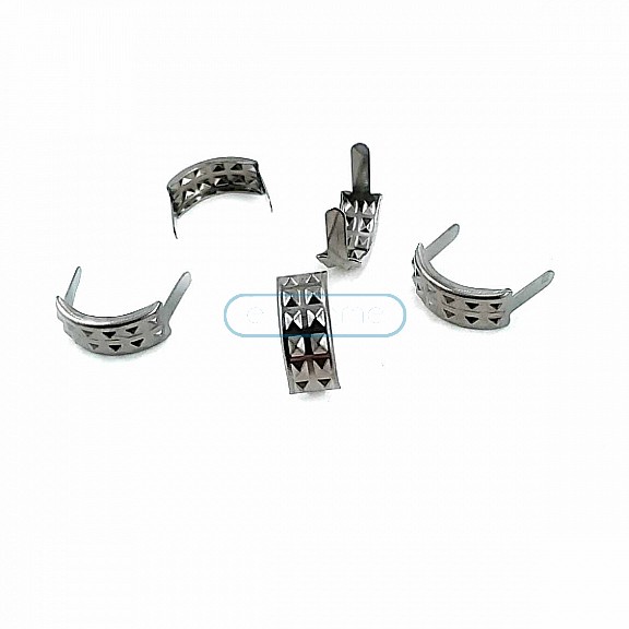 7.5 x 17.50  mm Piramit Desenli Metal Fiyonk F0003