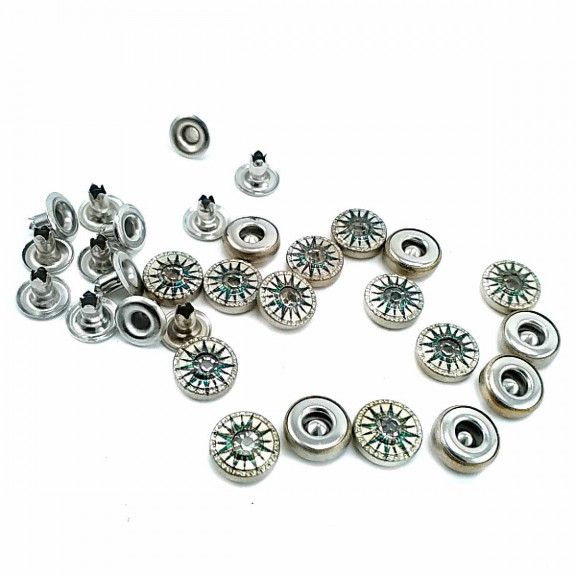 Rhinestone Solar Design Rivet 10 mm 16 L R0032
