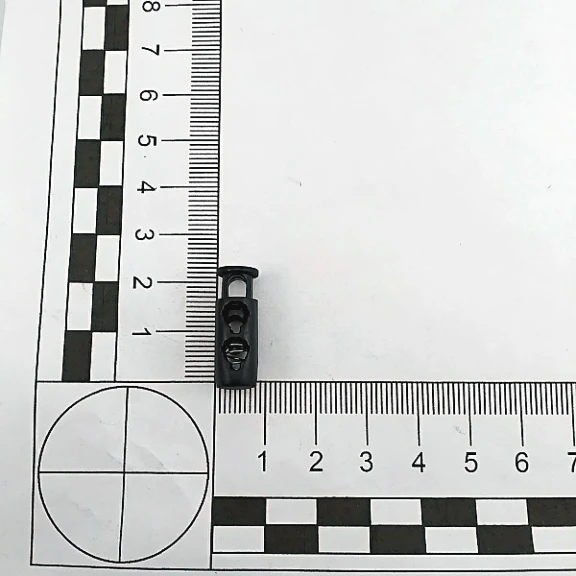 İki Delikli Plastik Stoper 4 mm Delik Çaplı - Sade Model 100 Adet/Paket H004416Promo