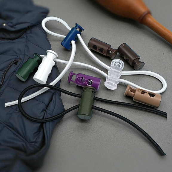 İki Delikli Plastik Stoper 4 mm Delik Çaplı Üstten Basmalı - Sade Model H004416