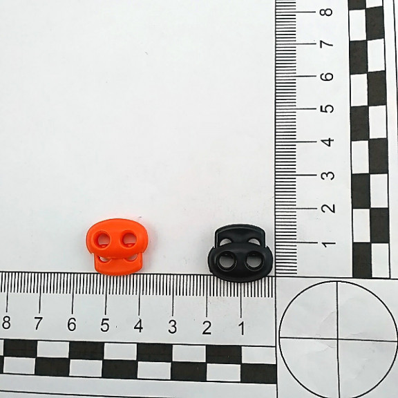 İki Delikli Plastik Stoper 4 mm Delik Çaplı Üstten Basmalı H005005