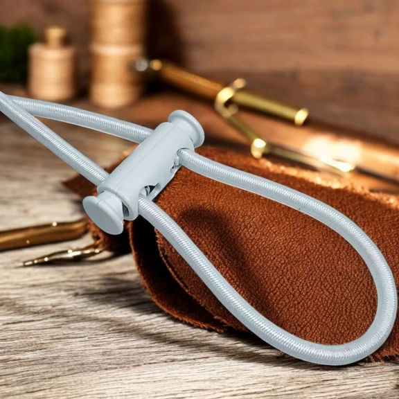 İki Delikli Uzun Plastik Stoper 5 mm Delik Çaplı Üstten - Alttan Basmalı - Özel Model H005037