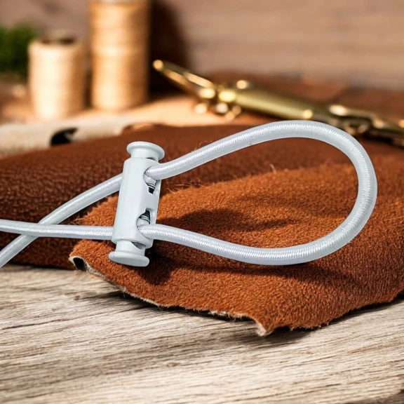 İki Delikli Uzun Plastik Stoper 5 mm Delik Çaplı Üstten - Alttan Basmalı - Özel Model H005037