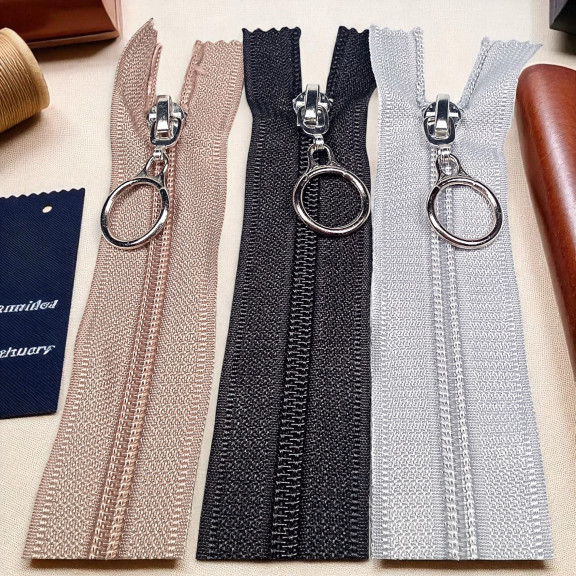 37 cm Tip 10 Naylon Mont Fermuarı – Açık Uçlu (Separe) ZPHSN0037T10