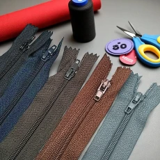 Pants and Skirt Zippers 7" - 18 cm #3 Nylon Coat Zipper – Close End ZPHSN0018T5