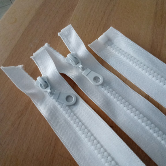 28 cm Tip 6 Naylon Mont Fermuarı – Açık Uçlu (Separe) ZPHSN0028T6