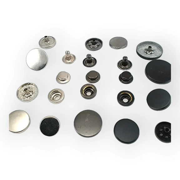 Mont Çıtçıt Düğme İtalyan Stil Zamak Çıt Çıt Deluxe Serisi 501 DLX00501Z