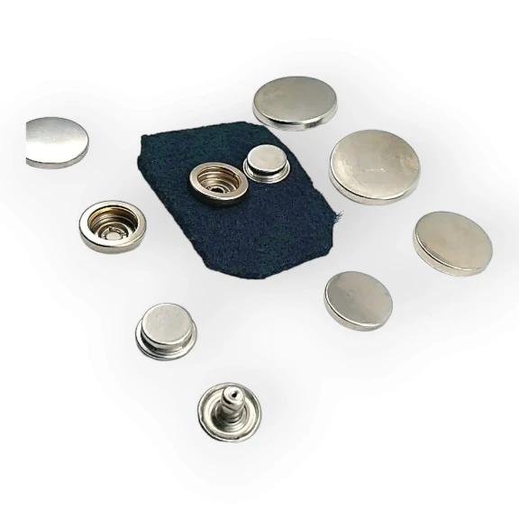 Mont Çıtçıt Düğme Zamak Çıt Çıt İtalyan Stil Deluxe Serisi 503 DLX00503Z