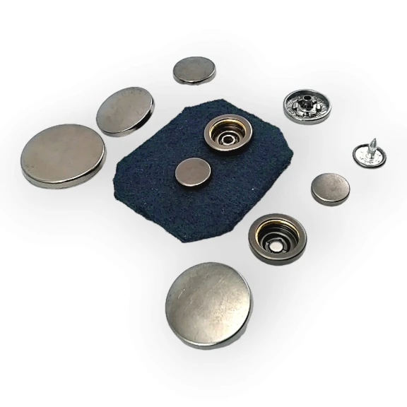 Mont Çıtçıt Düğme İtalyan Stil Zamak Çıt Çıt Deluxe Serisi 503C DLXC00503Z