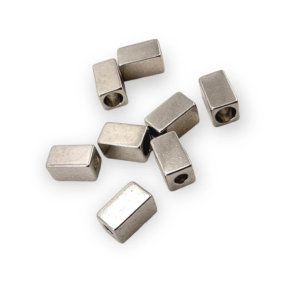 Bağucu Küp Şekil  7 x 12 mm Giriş 3,5 mm PBB0016