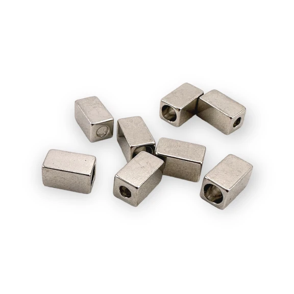 Bağucu Küp Şekil  7 x 12 mm Giriş 3,5 mm PBB0016