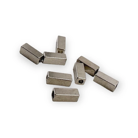 Bağucu Küp Şekil  5 x 13 mm Giriş 2,5 mm PBB0017