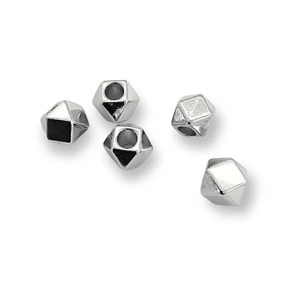 Bağucu  Kübik Boncuk Şekil boy 9 mm Giriş 5 mm PBB006