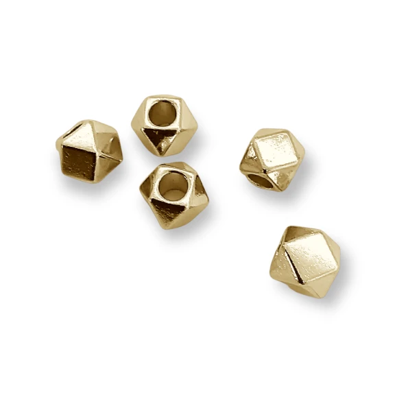 Bağucu  Kübik Boncuk Şekil boy 9 mm Giriş 5 mm PBB006