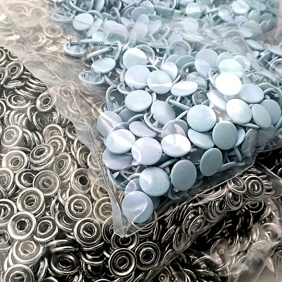 Kapaklı Bebe Çıtçıt 9,5 mm Pastel Mavisi Boyalı Paslanmaz 250 Ad/Paket C0014PromoPBlue