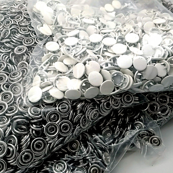 Kapaklı Bebe Çıtçıt 9,5 mm Ekru Boyalı Paslanmaz 250 Ad/Paket C0014PromoPEcru