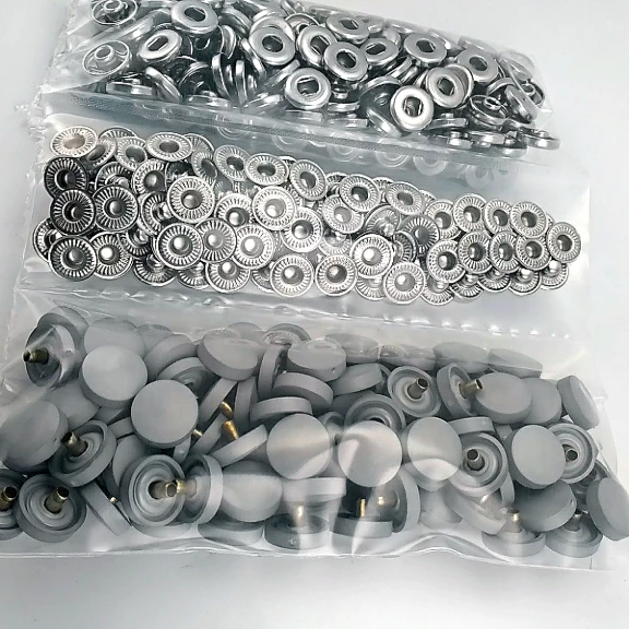 12,5 mm Çıtçıt Takımı Gri Plastik Kapaklı - Gümüş 3 Alt Parça 100 adet/pkt ERC00125PLGri