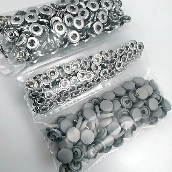 12,5 mm Çıtçıt Takımı Gri Plastik Kapaklı - Gümüş 3 Alt Parça 100 adet/pkt ERC00125PLGri