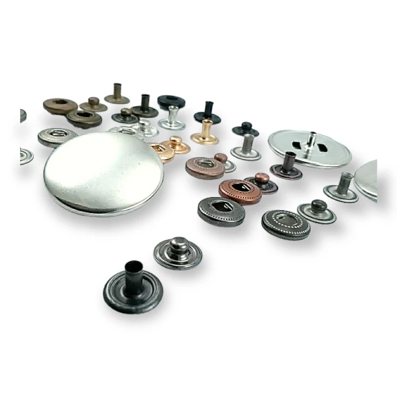 30 mm Çıtçıt Düğme Bombeli 54 Sistem Pirinç 4 lü Takım ERCB0030PR