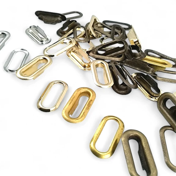 Oval Eyelet 1,5 cm Brass 19/32"  (500 Pieces/Pack) EROV0015PR