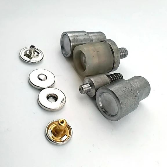 18 mm Mıknatıslı Çıtçıt 4 lü Takım Bombeli Pirinç ERMK018PR