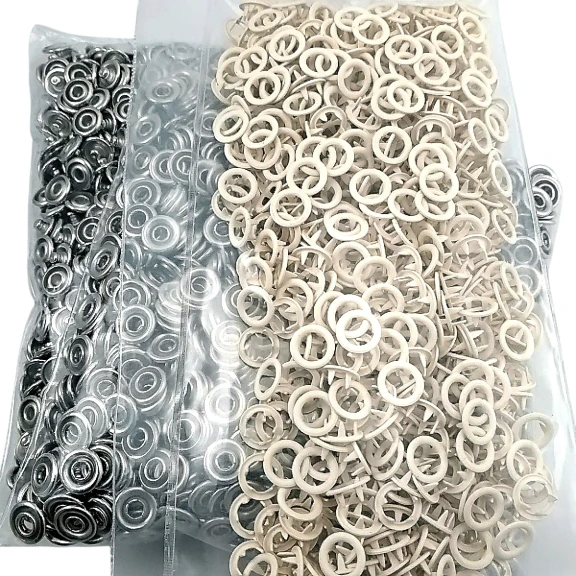 8 mm 0,31" Prong Snap Fasteners For Baby Clothes Ecru Color 500 Pieces ERBCLK0008PECRU