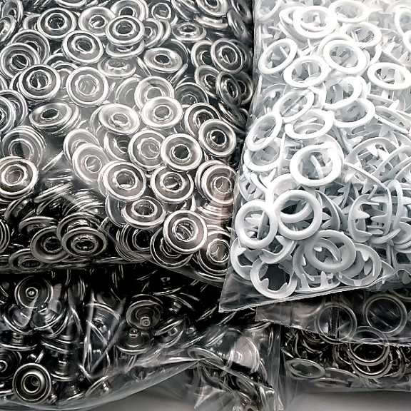 Bebe Çıtçıtı 9,5 mm Optik Beyaz Paslanmaz Delikli Klikıt Çıtçıt 250 Adet/Pk C0095DPPKOwhite