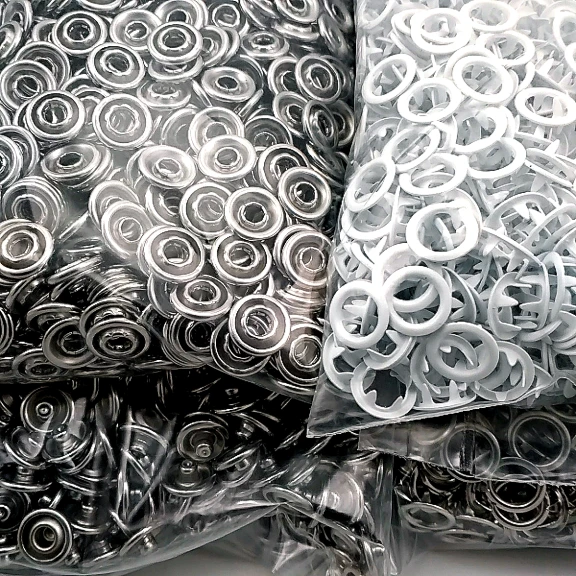 Bebe Çıtçıtı 9,5 mm Optik Beyaz Paslanmaz Delikli Klikıt Çıtçıt 250 Adet/Pk C0095DPPKOwhite