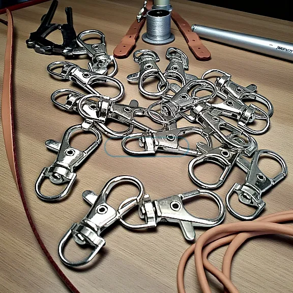 Keychain Hook - 10 mm 0,4"Paris Hook Spring Swivel Hooks - Parrot Hook (50 Pcs / Pack) A 578PROMO
