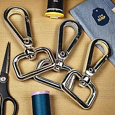 2 cm Almond Hook  Spring Swivel Hook AL004041