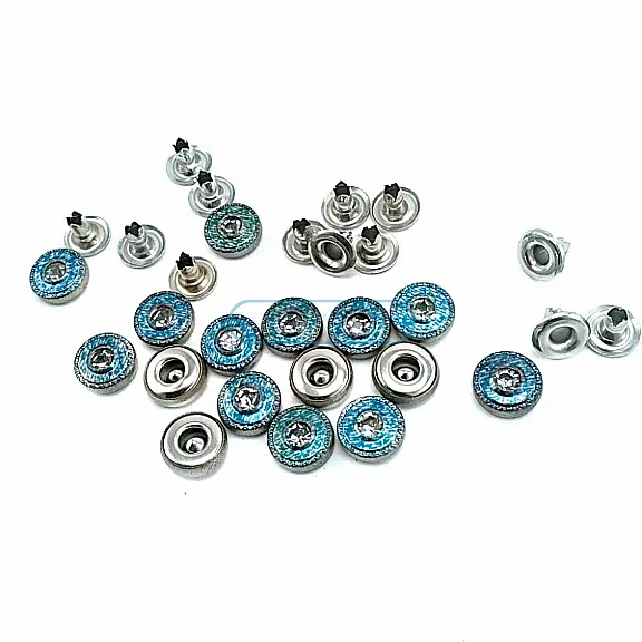 Rhinestone Blue Design Rivet 10 mm 16 L R0015