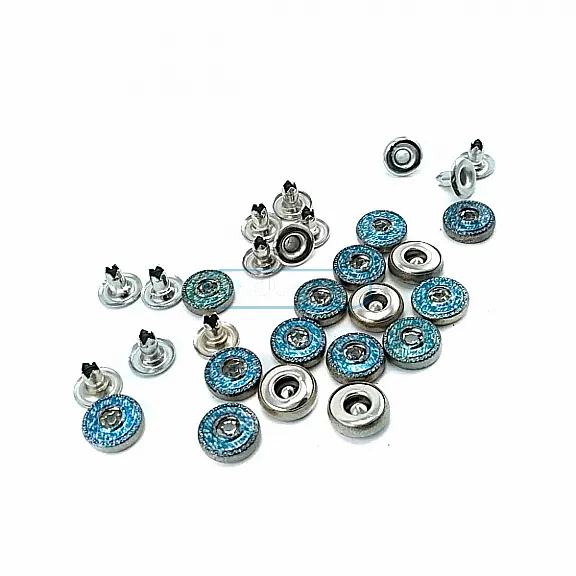 Rhinestone Blue Design Rivet 10 mm 16 L R0015