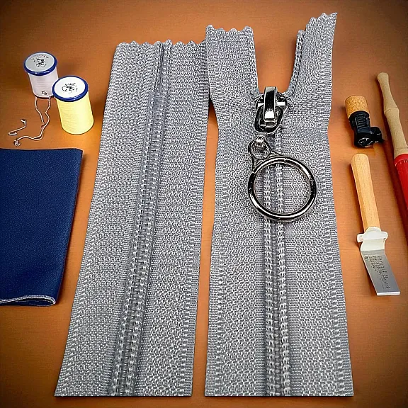 37 cm #5 Nylon Coat Zipper – Open End (Separate) ZPHSN0037T10