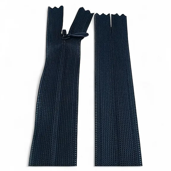 47 cm Type 10 Nylon Coat Zipper – Open End (Separate) ZPHSN0047T10