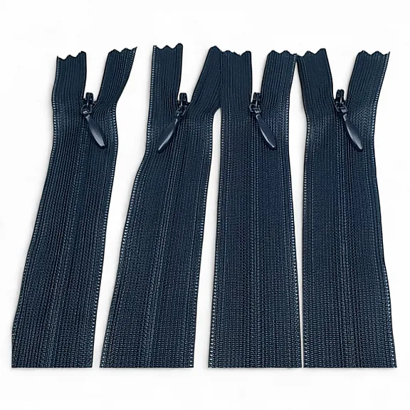 47 cm Type 10 Nylon Coat Zipper – Open End (Separate) ZPHSN0047T10