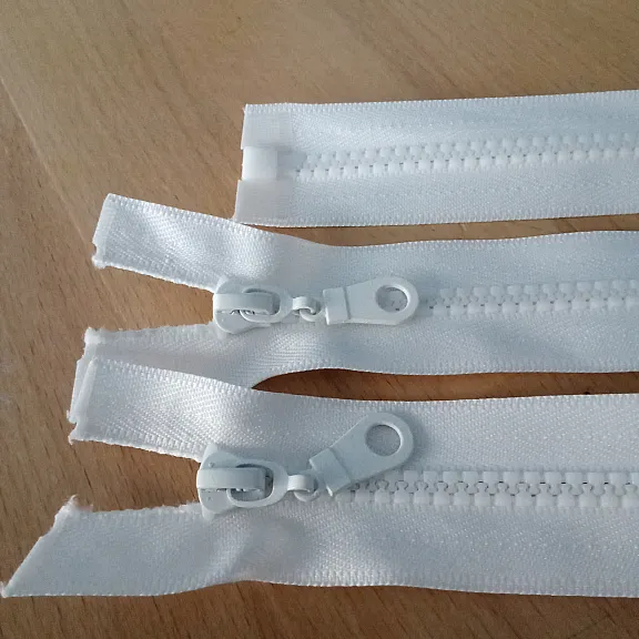 28 cm Tip 6 Naylon Mont Fermuarı – Açık Uçlu (Separe) ZPHSN0028T6